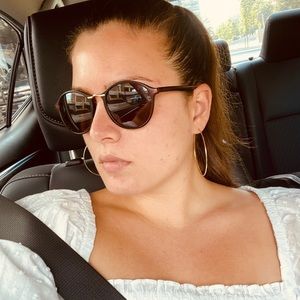 Meet your Posher, Christine